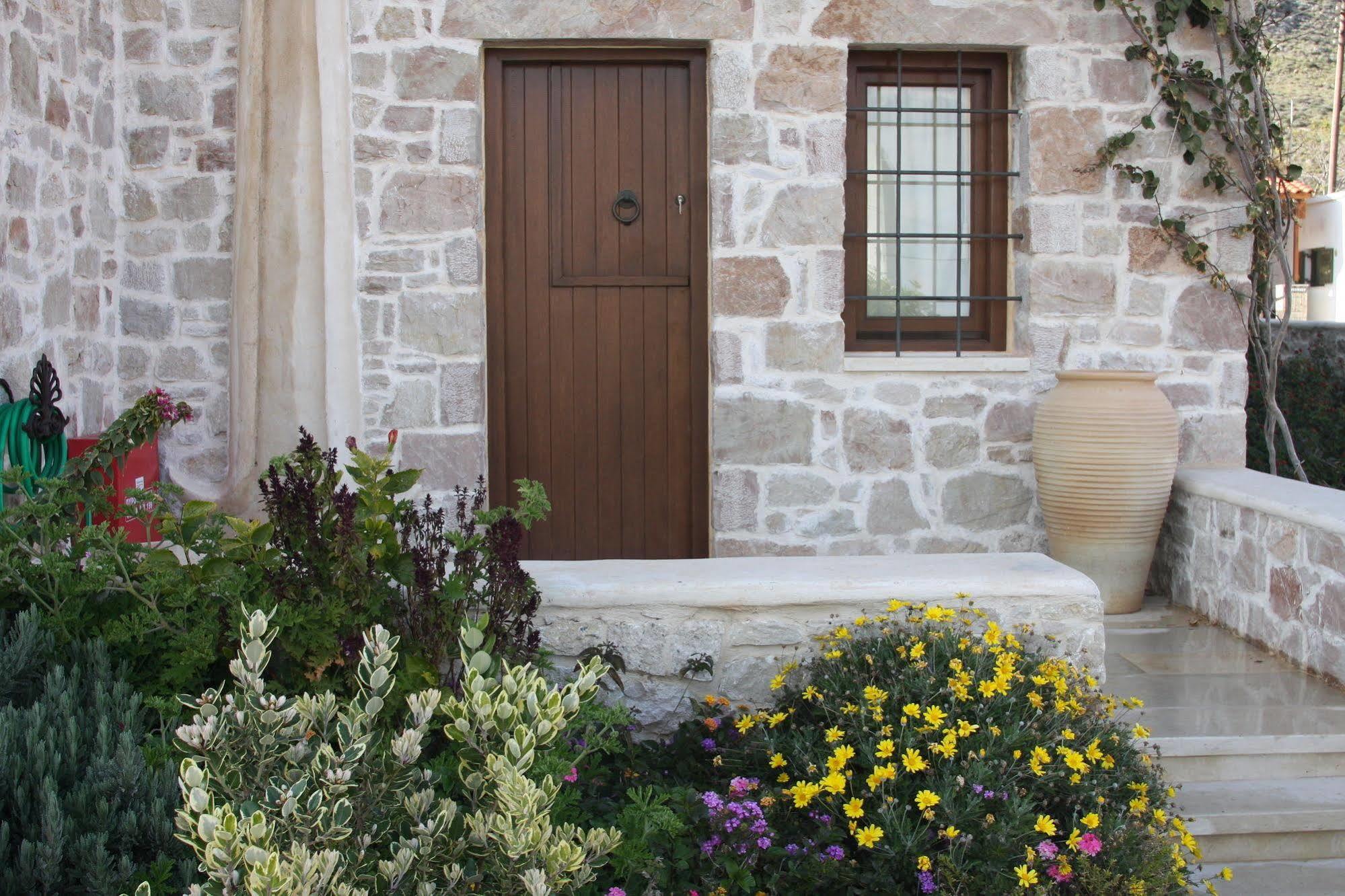 Lithos Traditional Ferienhaus *